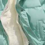 מעיל פאפר חורפי עם קפוצ'ון פרוותי וגזרה נפוחה