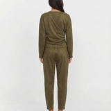 Relaxed Long Sleeve Top and Tapered Trouser Set for Everyday Comfort