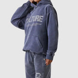 סט קפוצ'ון ומכנסי טרנינג בסגנון אורבני מודרני