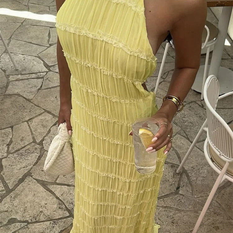 שמלת מקסי מחוטבת עם טקסטורה עשירה וכתפיות מעוצבות