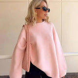 סוודר אוברסייז רך ומחמם בגזרה קלאסית